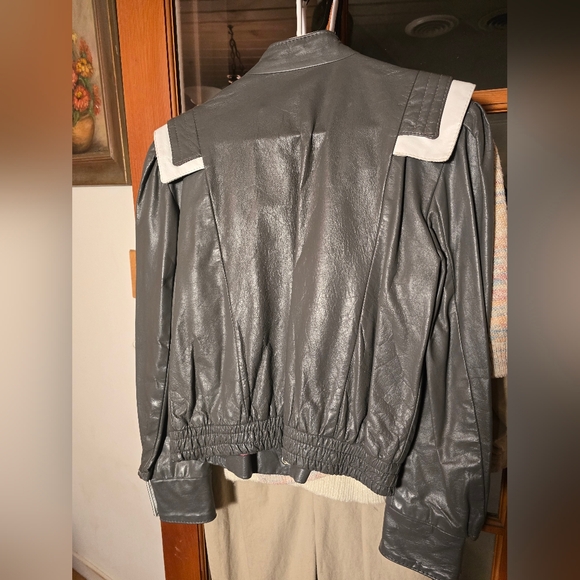 Vintage Jacket - Picture 5 of 6